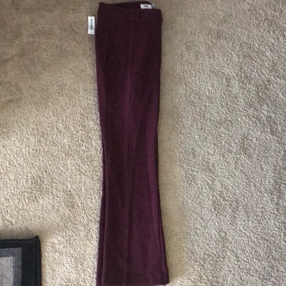 Maroon old navy dress pants. NWT